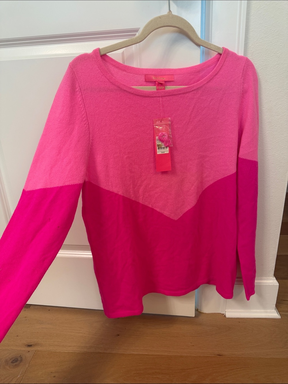 Lilly Pulitzer 100% cashmere Two-Tone Pink Chevron Colorblock Sweater